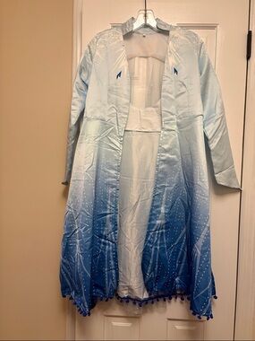 Girls Elsa Cape, size 160 (14) with Pom Poms